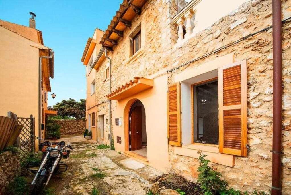 Casa De Pueblo Alaro Villa Esterno foto